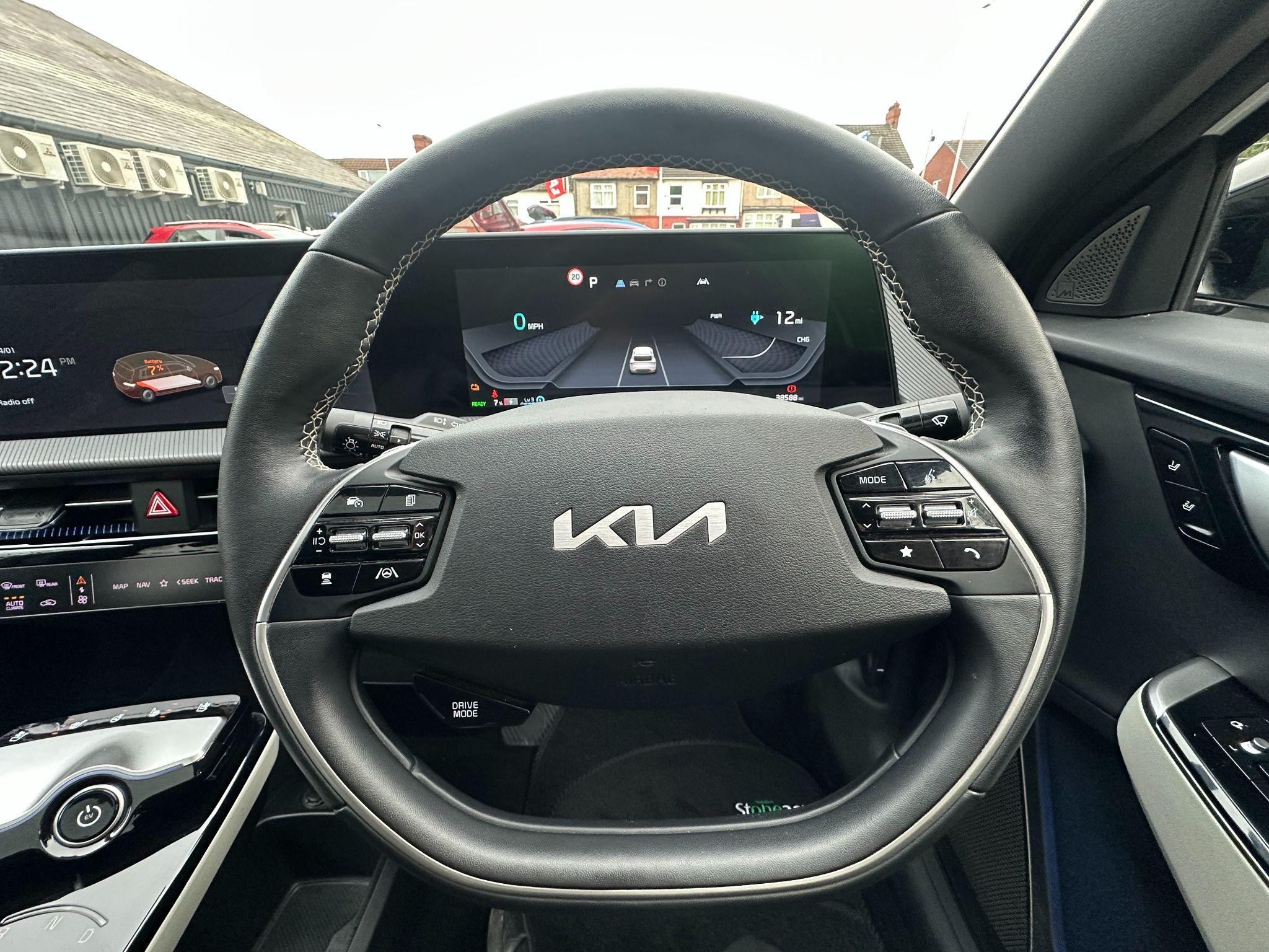 Kia EV6 Image 12