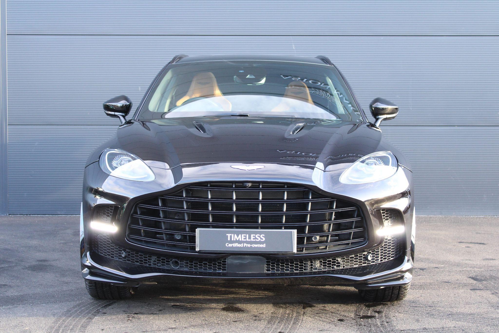 Aston Martin DBX Image 7