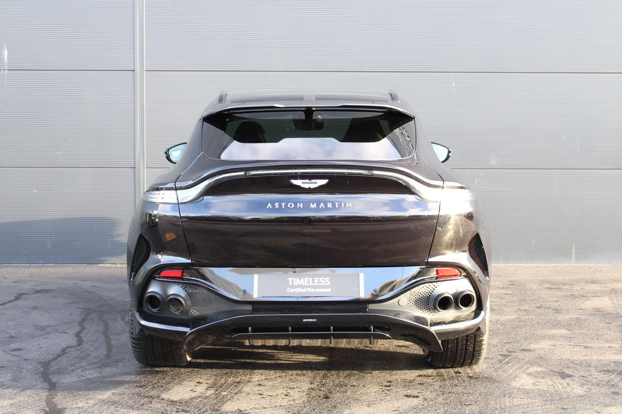 Aston Martin DBX Image 17