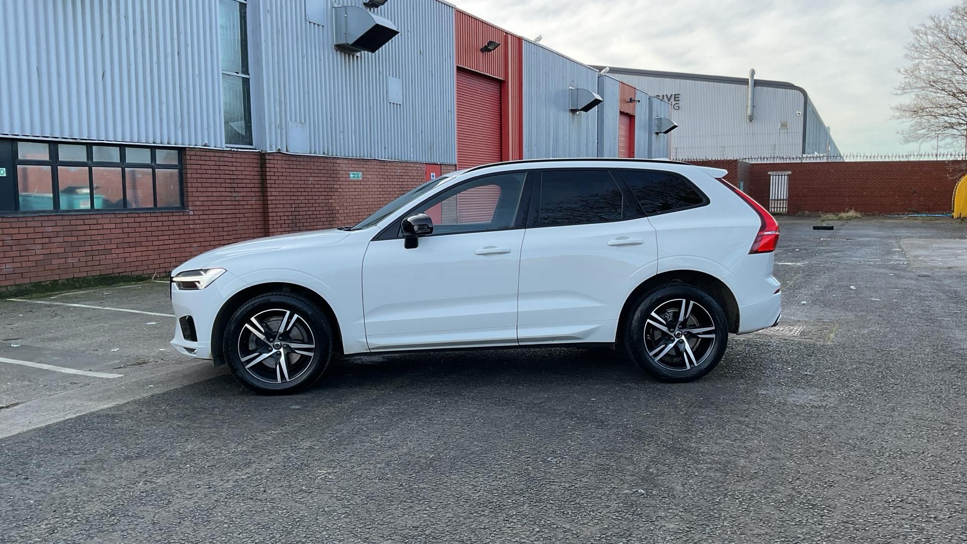 Volvo XC60 Image 8