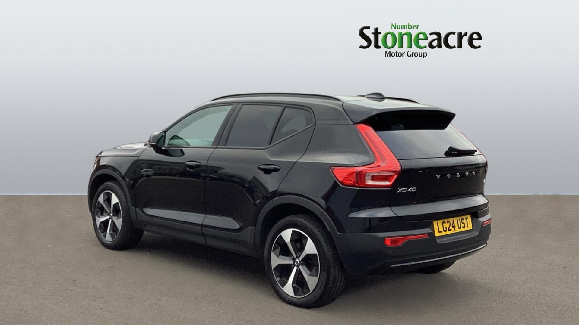 Volvo XC40 Image 2