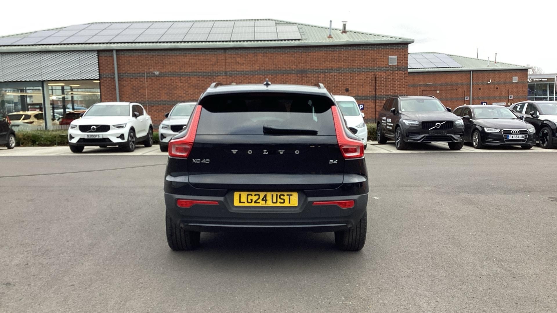 Volvo XC40 Image 13