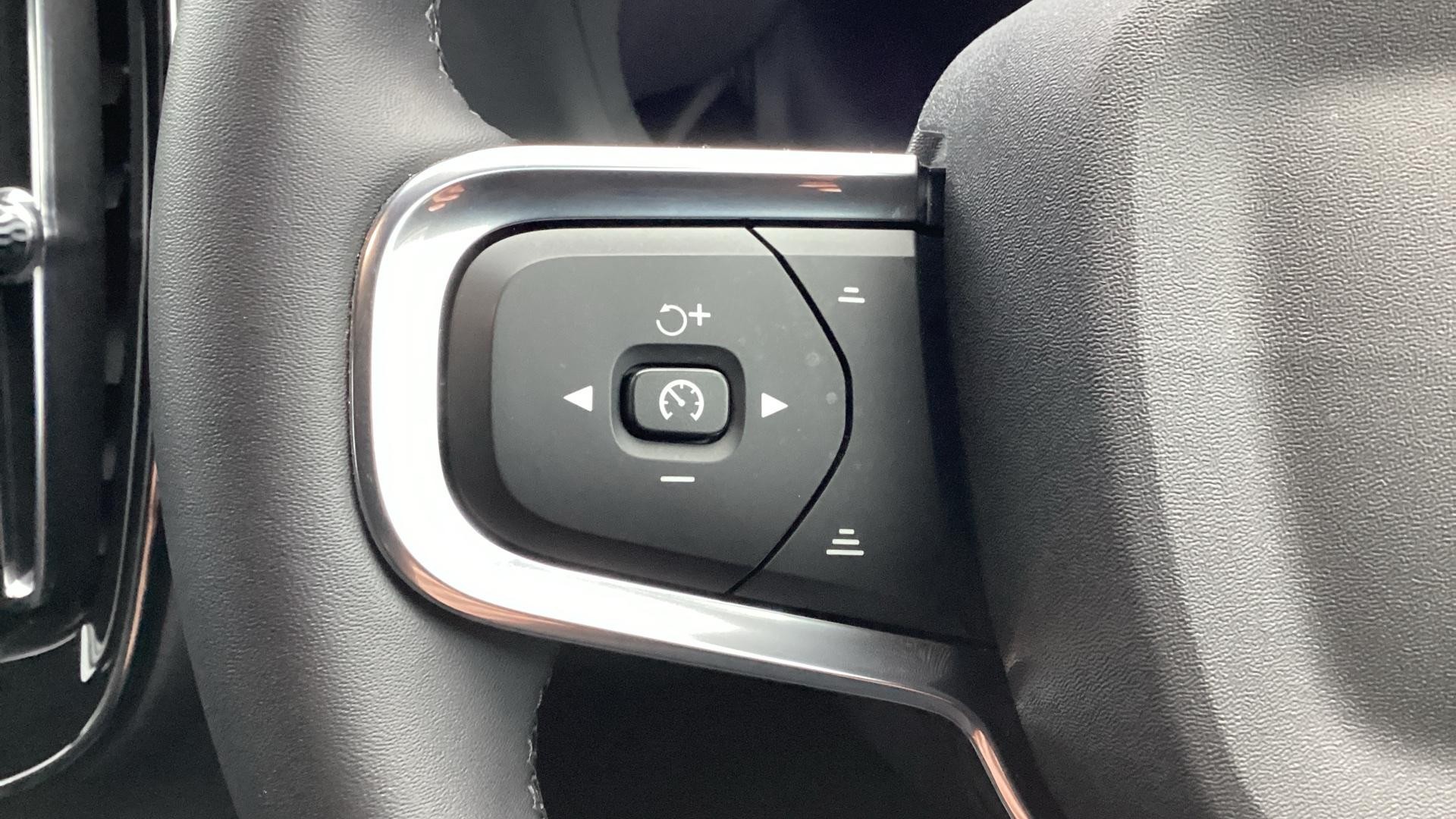 Volvo XC40 Image 18