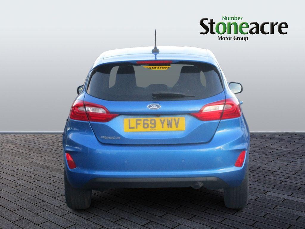 Ford Fiesta Image 4