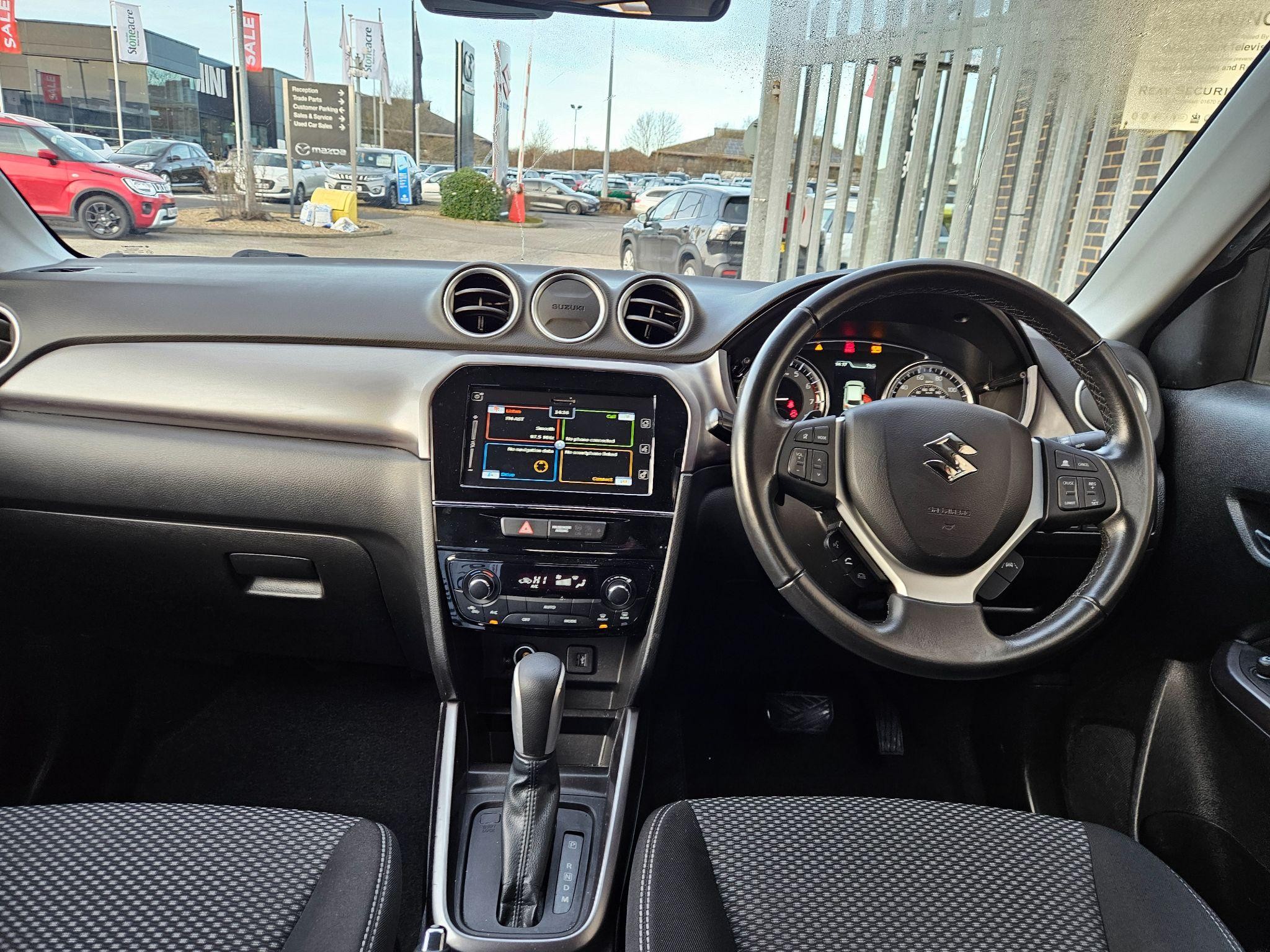 Suzuki Vitara Image 12