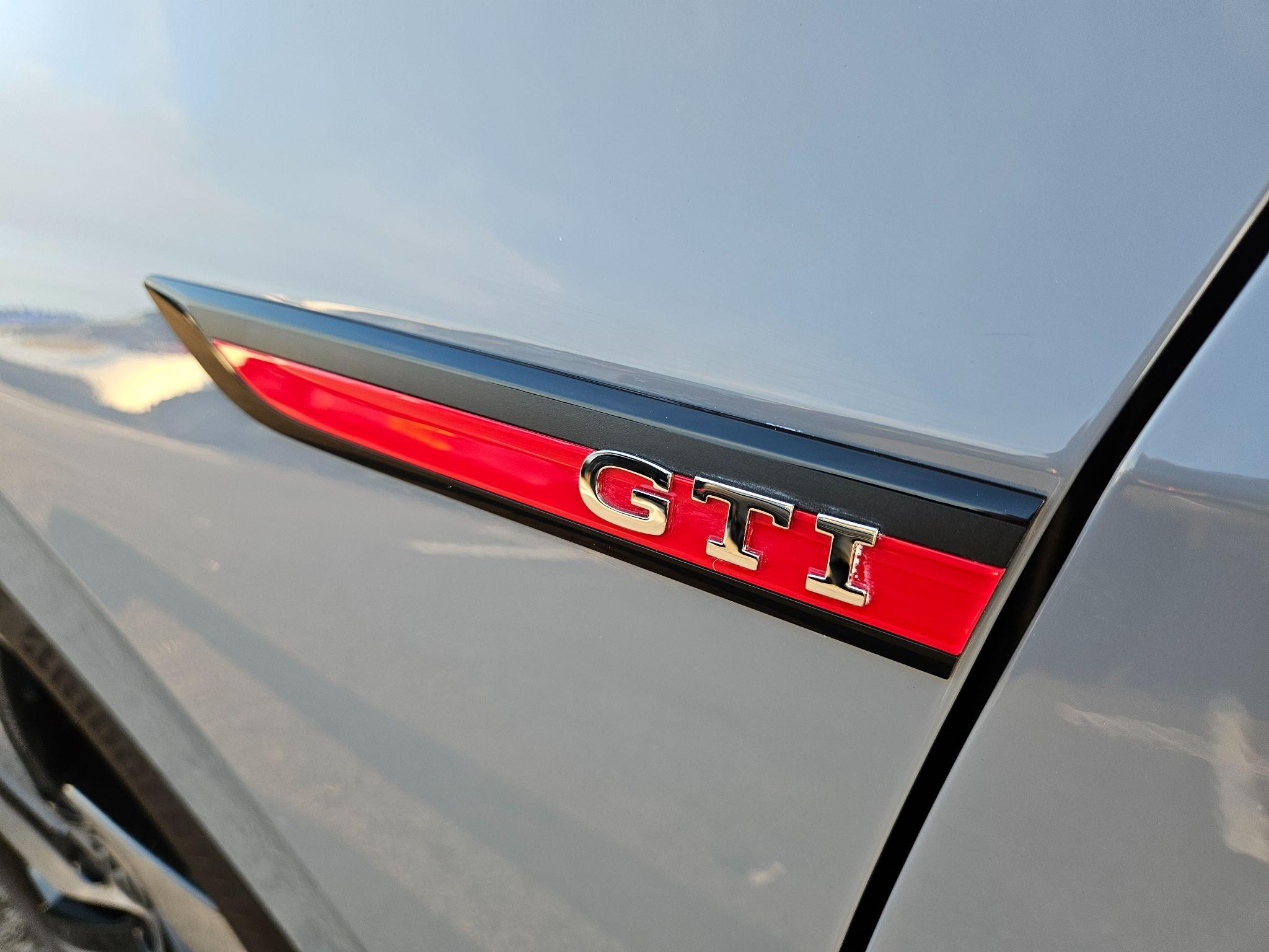 Volkswagen Golf Image 19