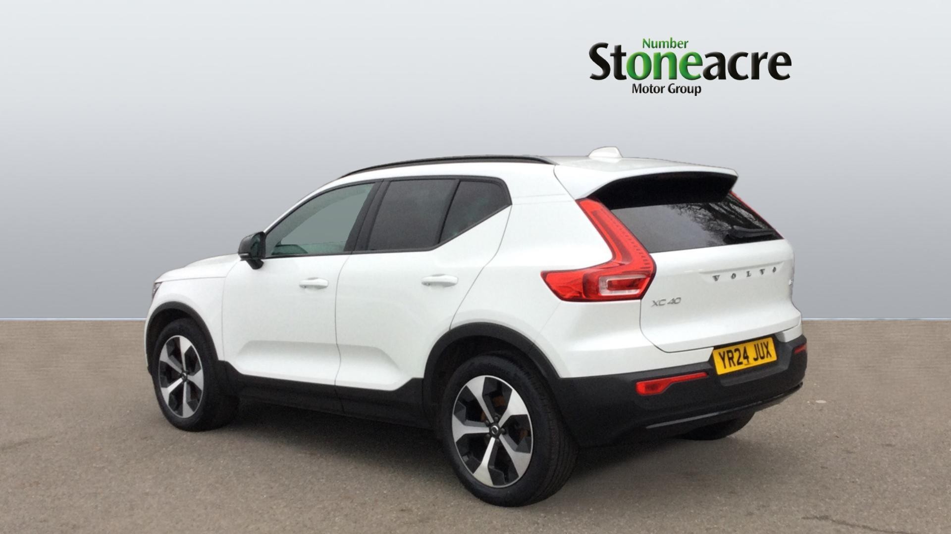 Volvo XC40 Image 2