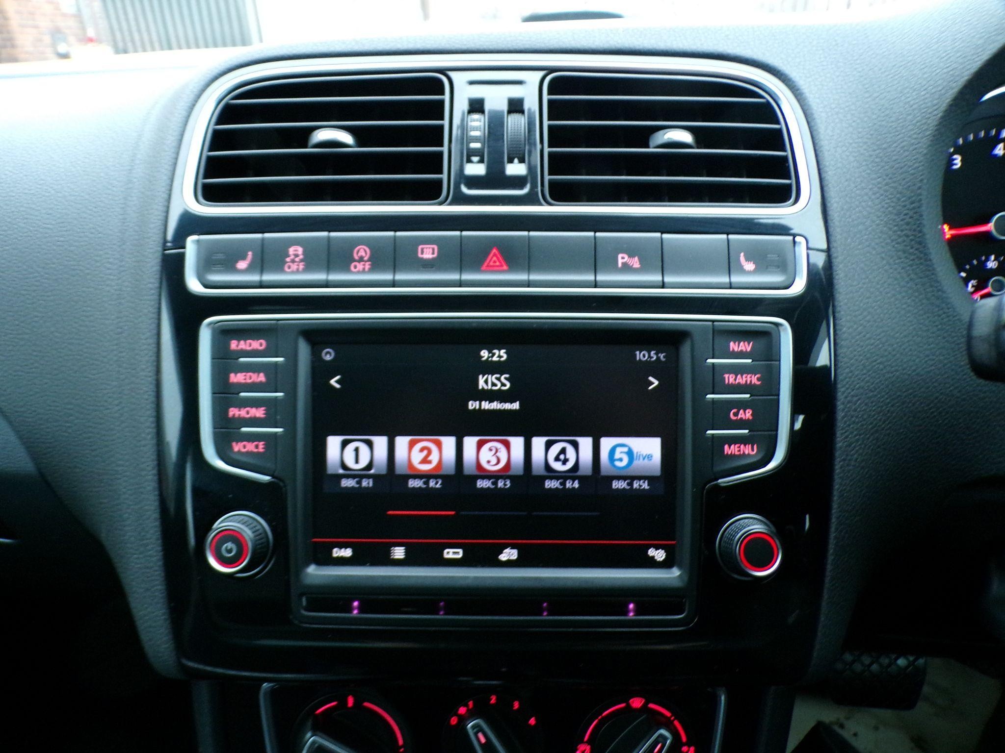 Volkswagen Polo Image 15