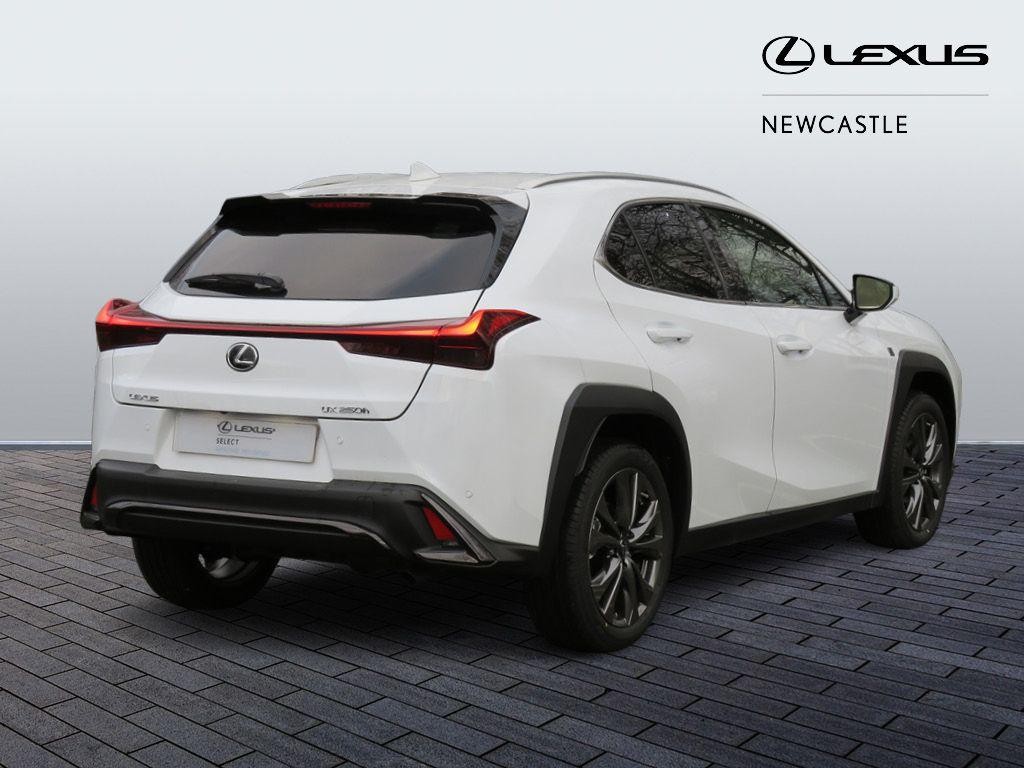 Lexus UX Image 5