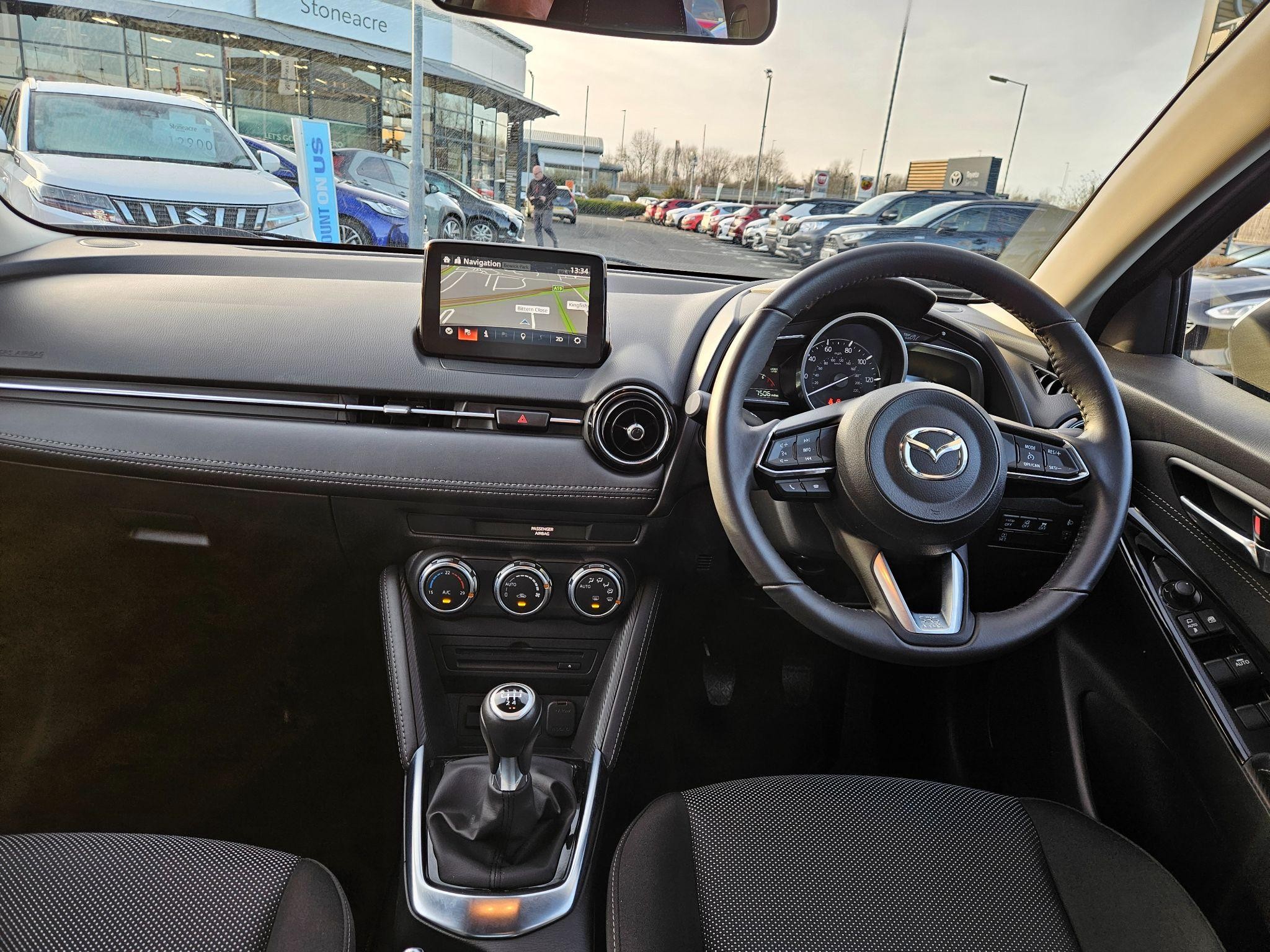 Mazda2 Image 12