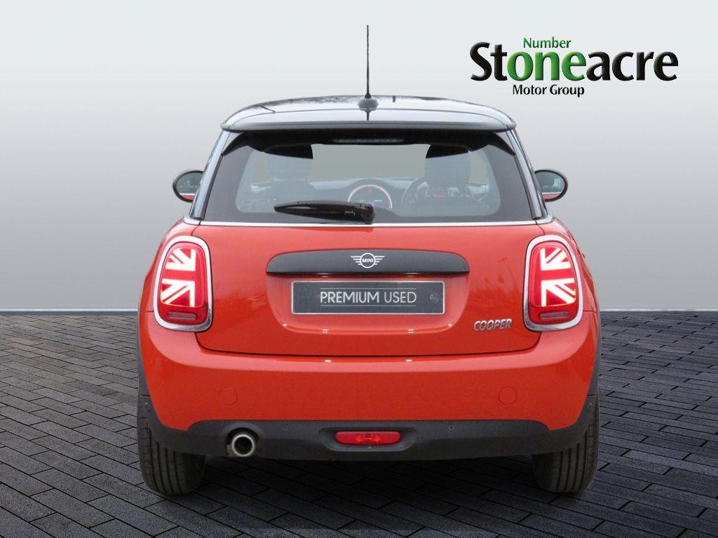 MINI Hatch Image 6