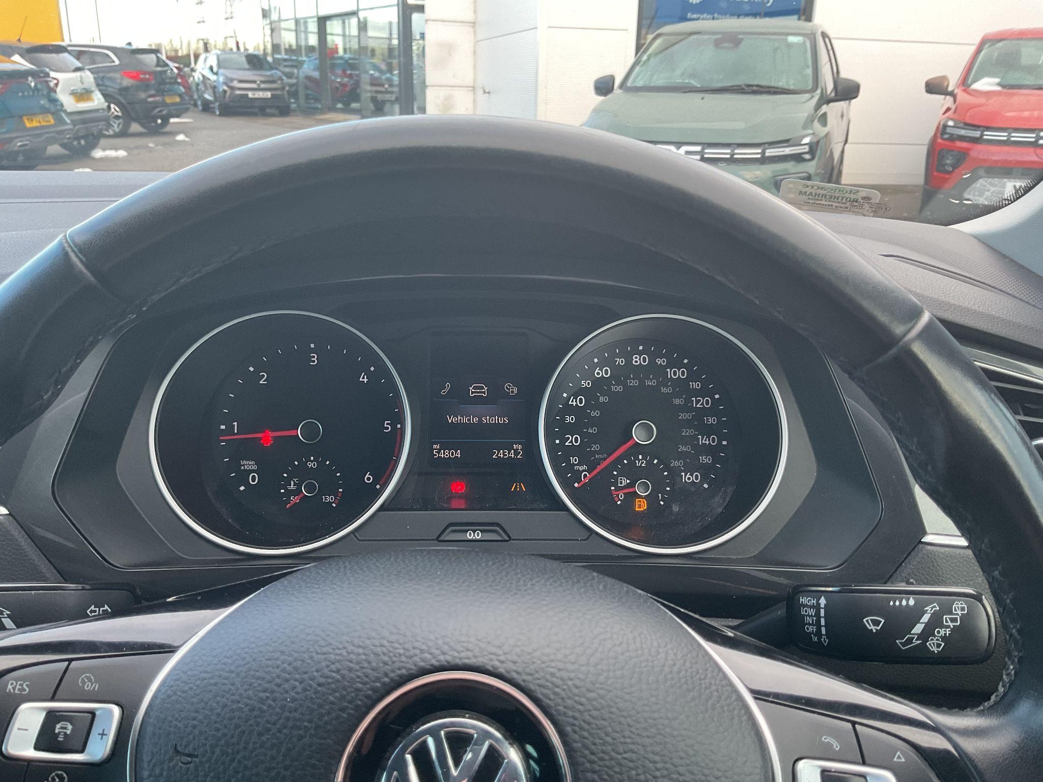 Volkswagen Tiguan Image 21