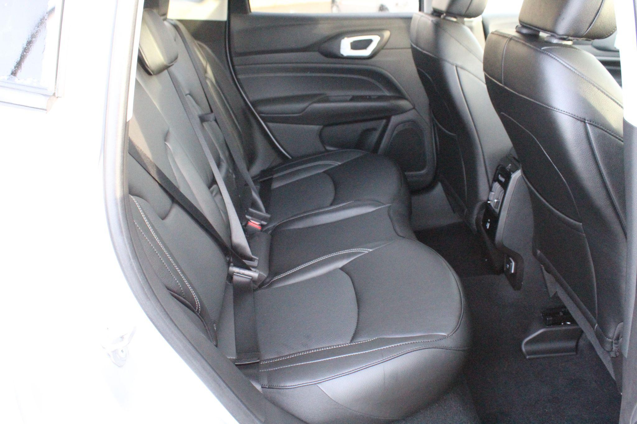 Jeep Compass Image 22