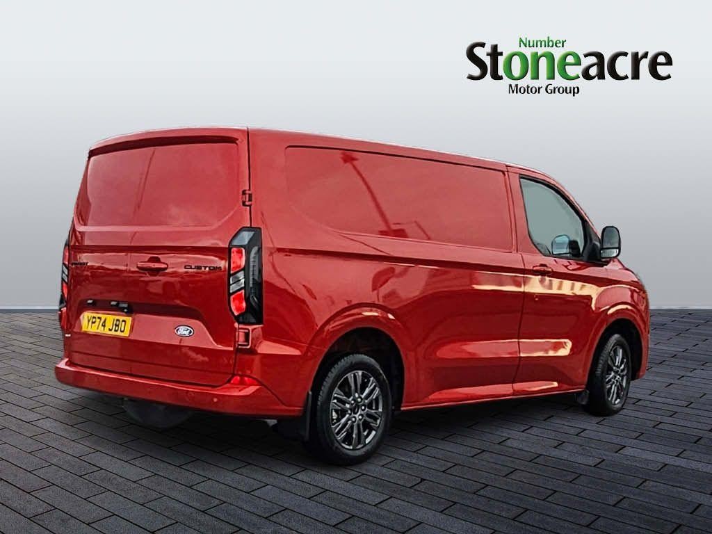Ford Transit Custom Image 3