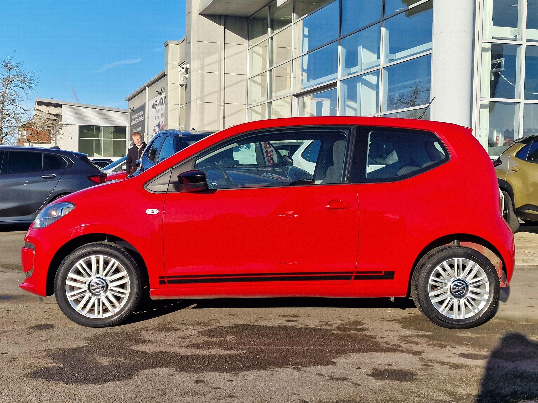 Volkswagen up! Image 17