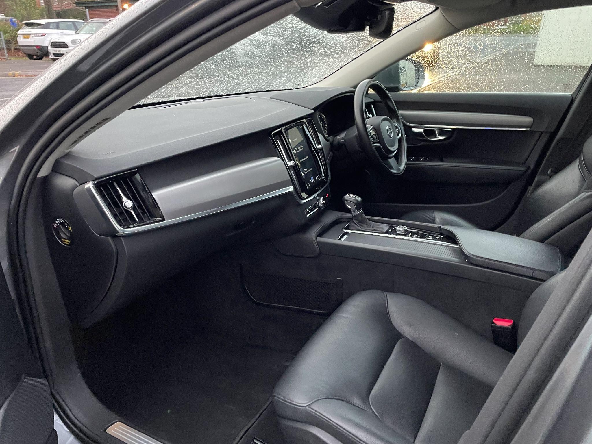 Volvo S90 Image 13