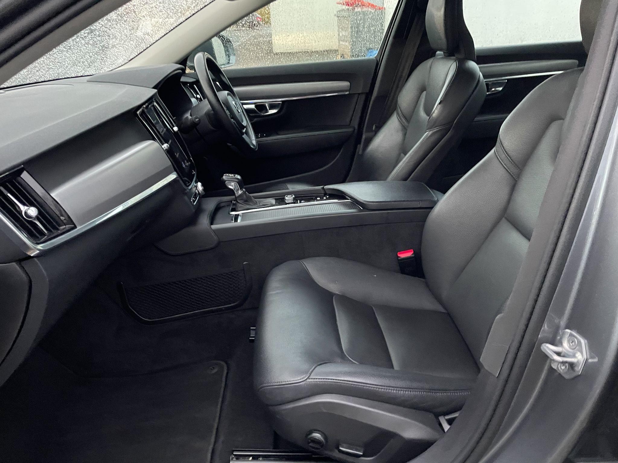 Volvo S90 Image 14