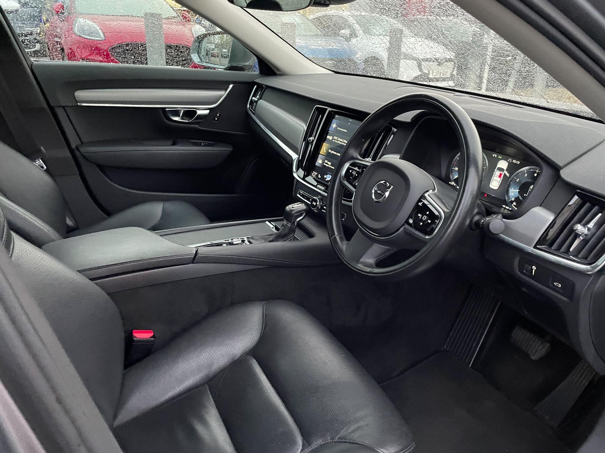 Volvo S90 Image 16