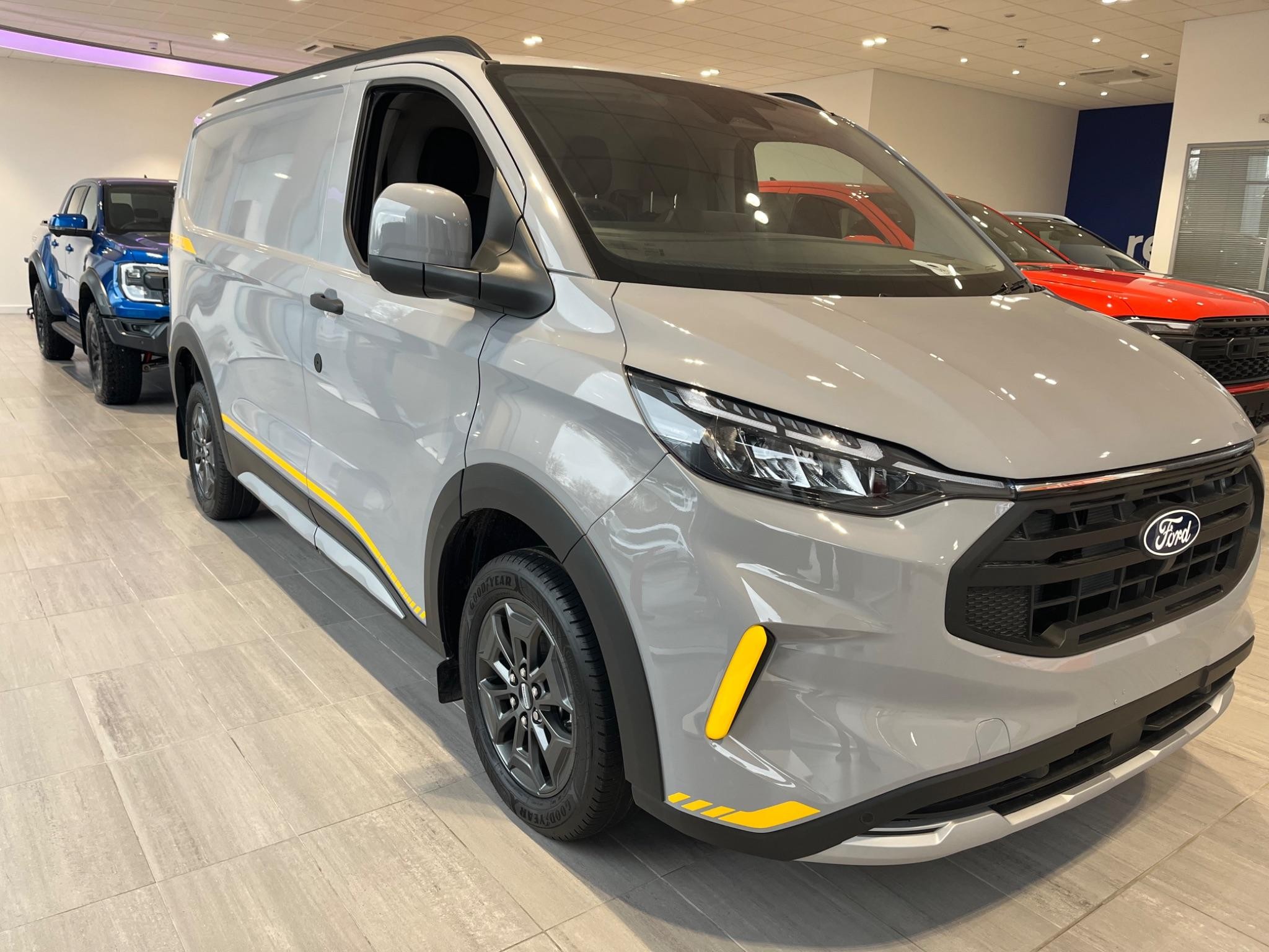 Ford Transit Custom Image 1