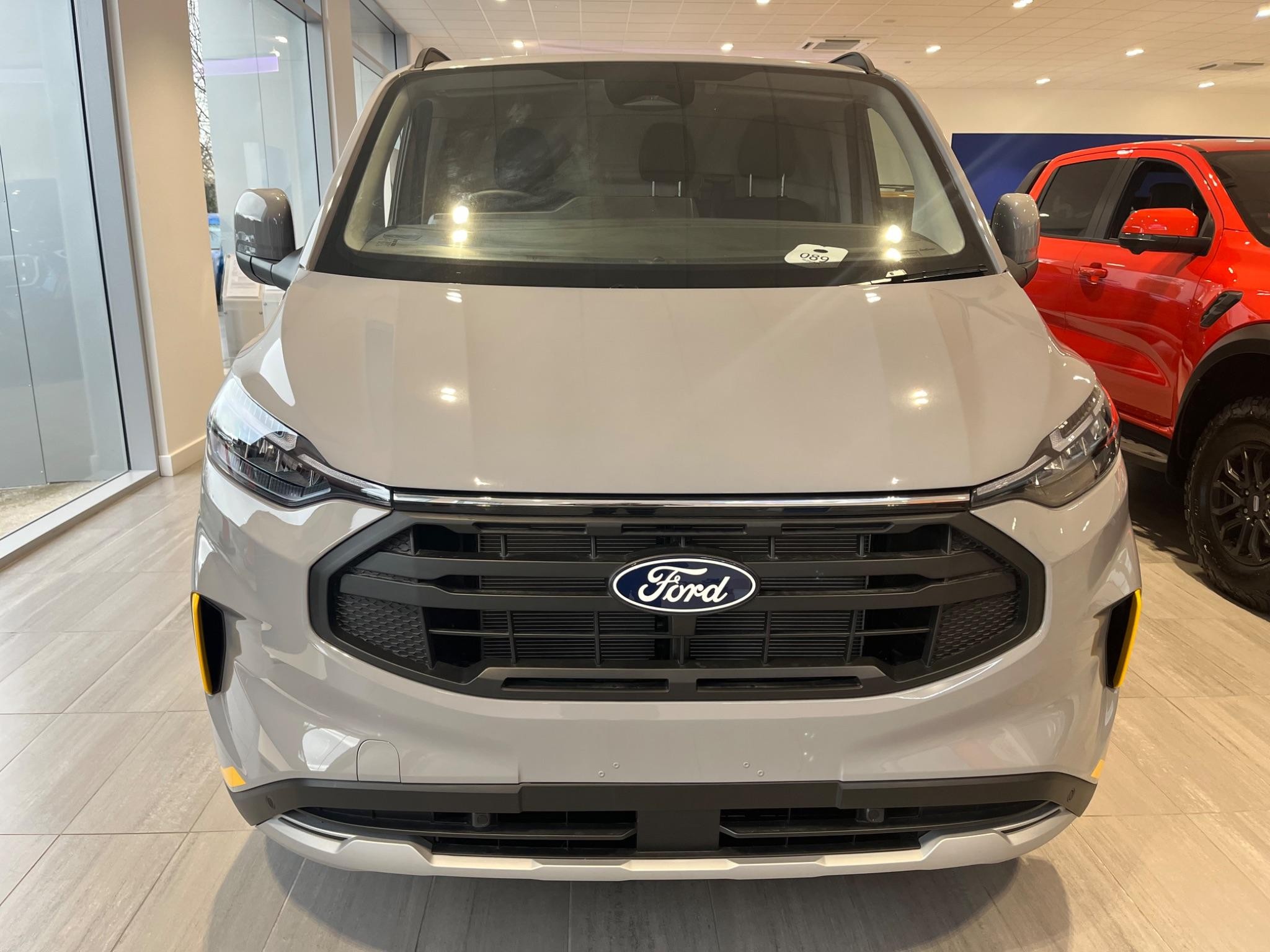 Ford Transit Custom Image 3
