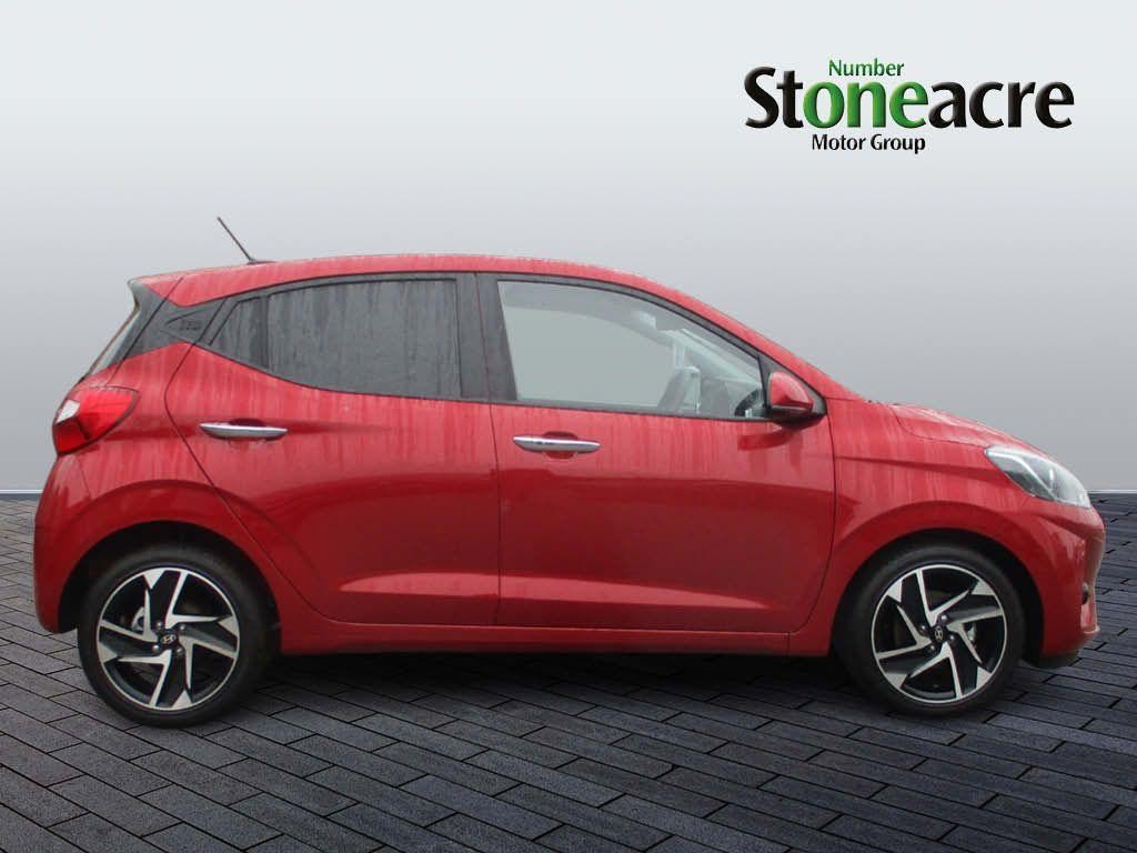 Hyundai i10 Image 2