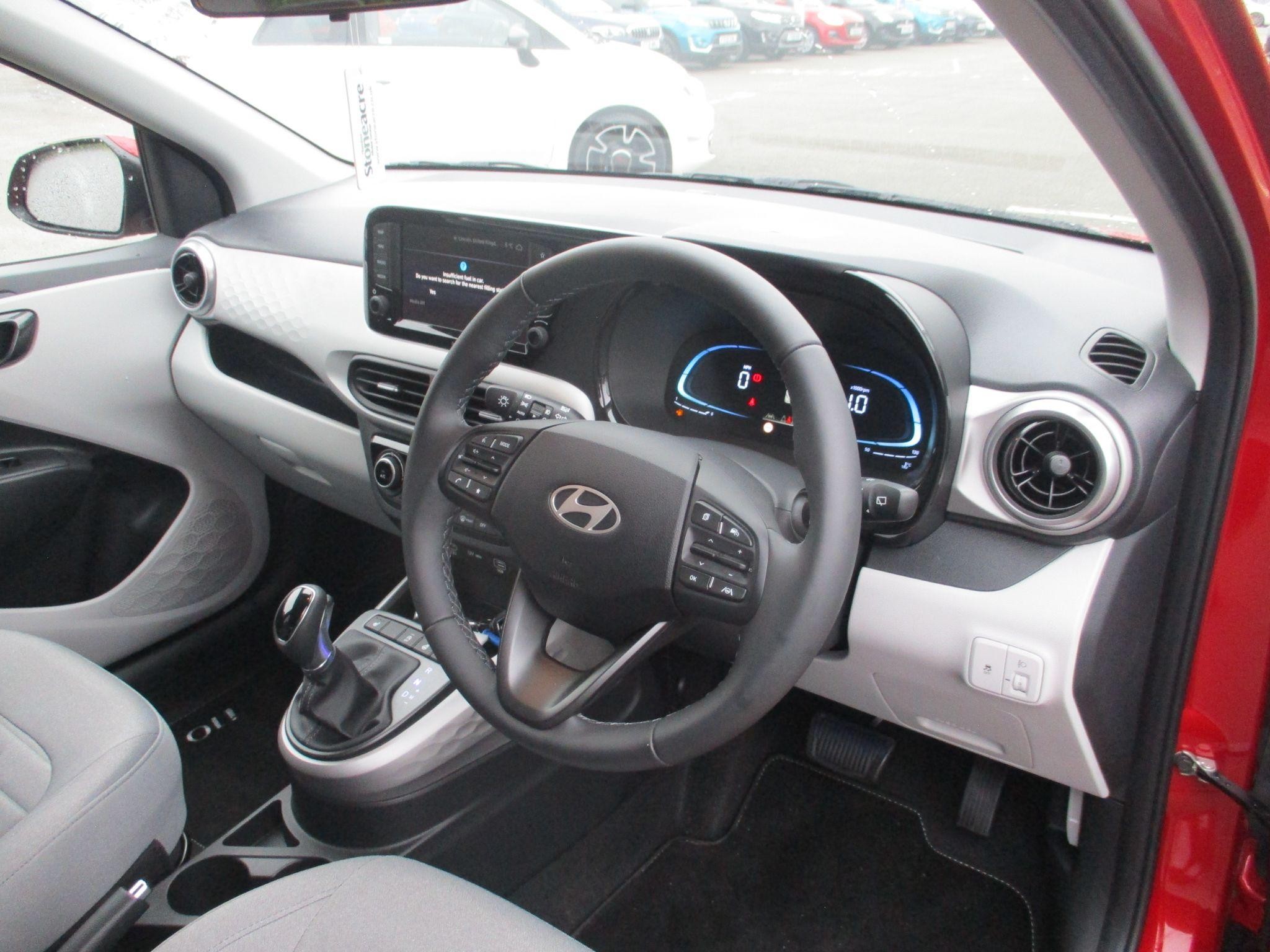 Hyundai i10 Image 10