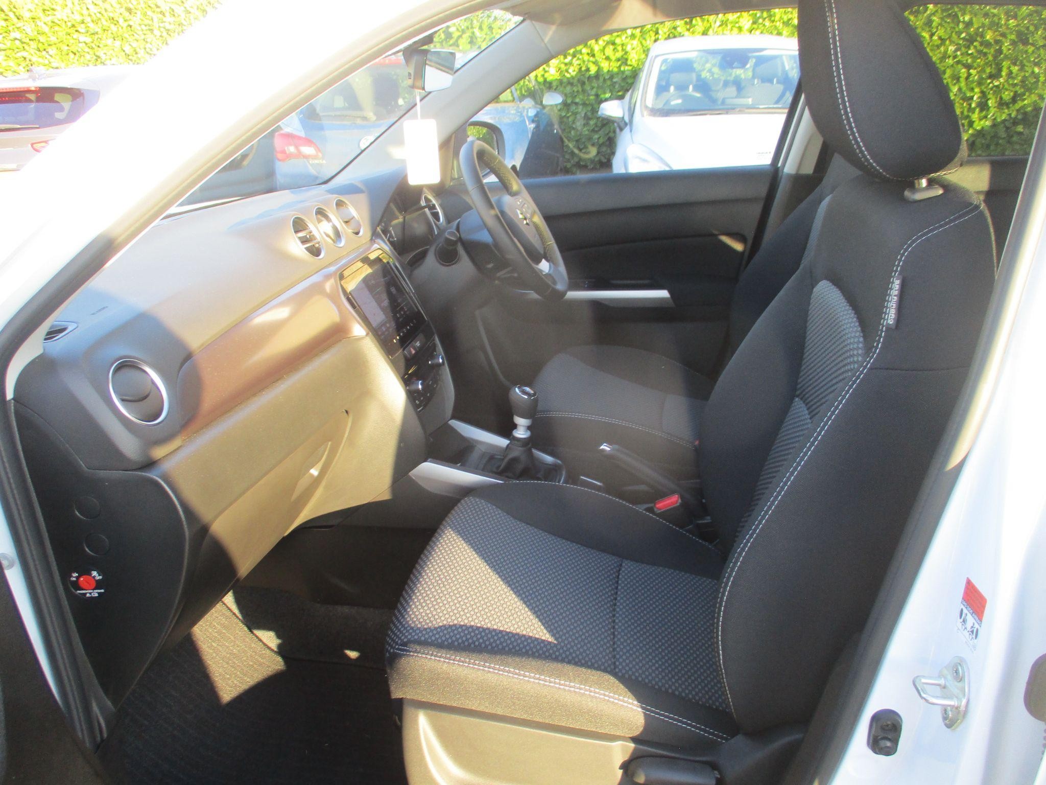 Suzuki Vitara Image 13