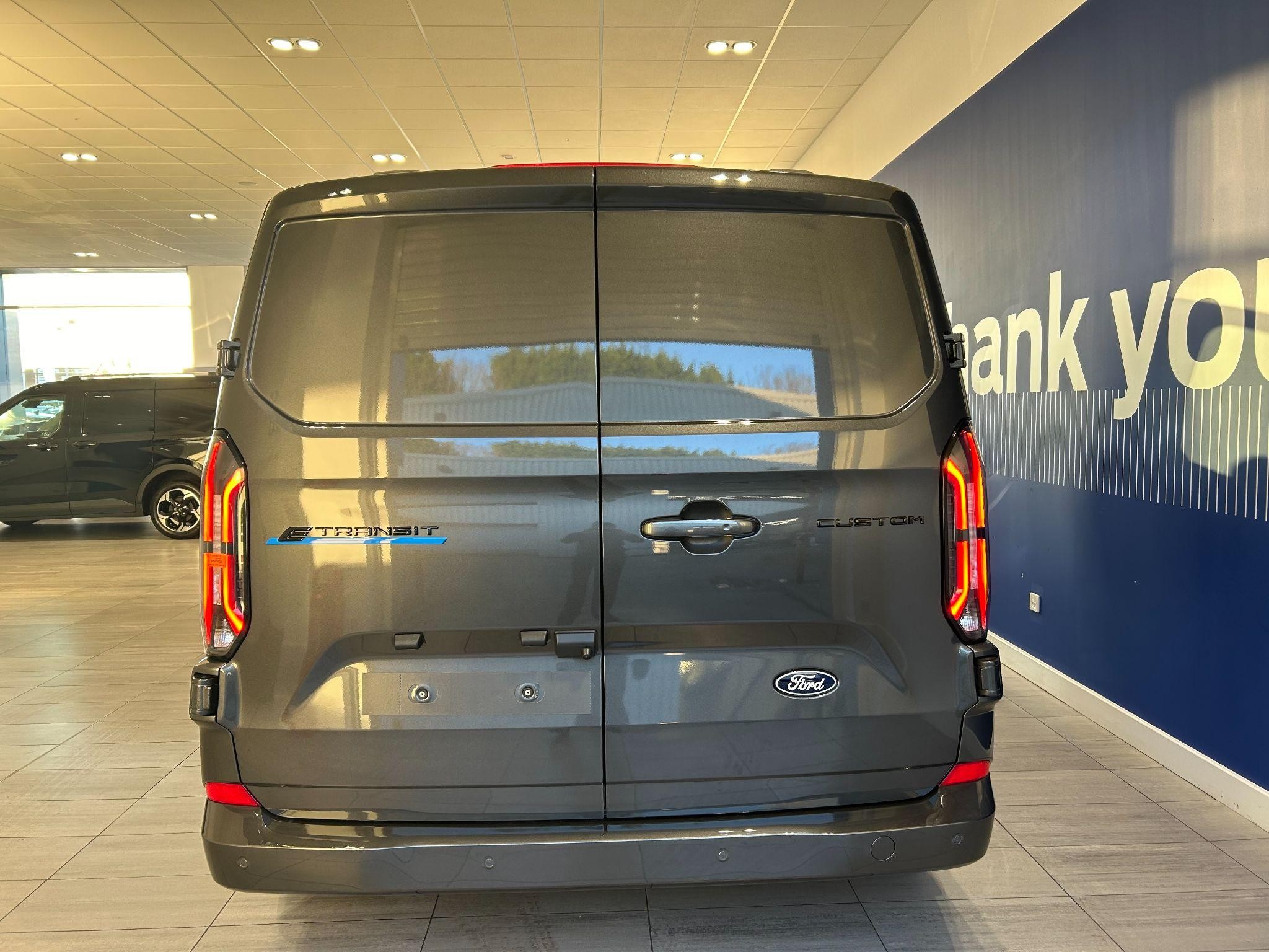 Ford E-Transit Custom Image 3