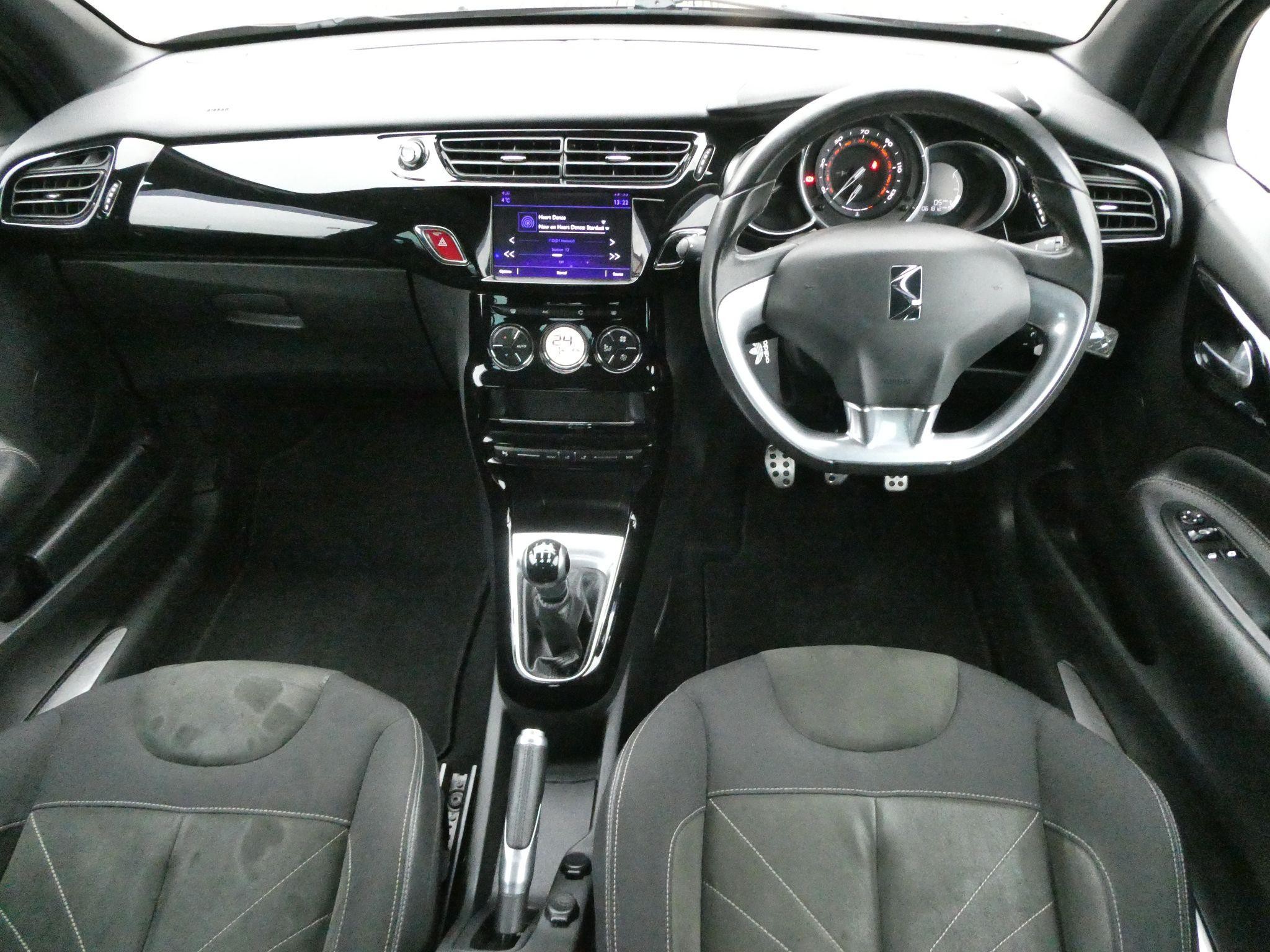 DS AUTOMOBILES DS 3 Image 12