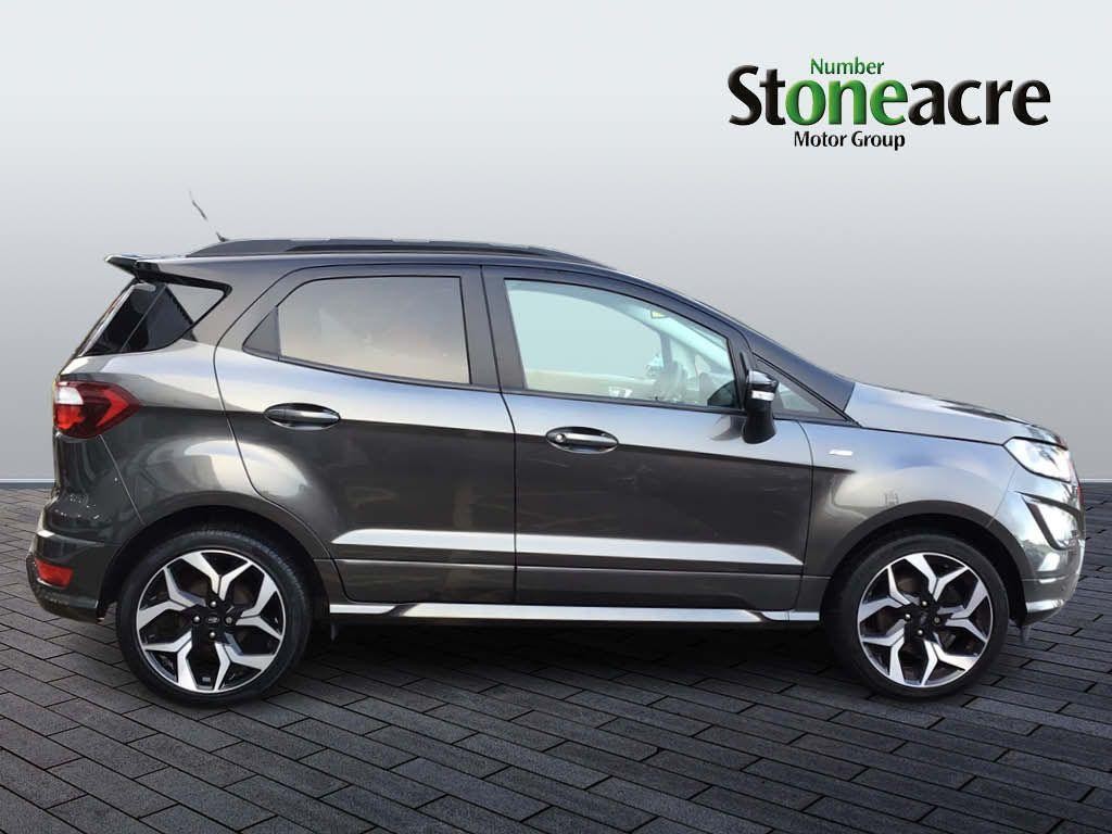 Ford EcoSport Image 2