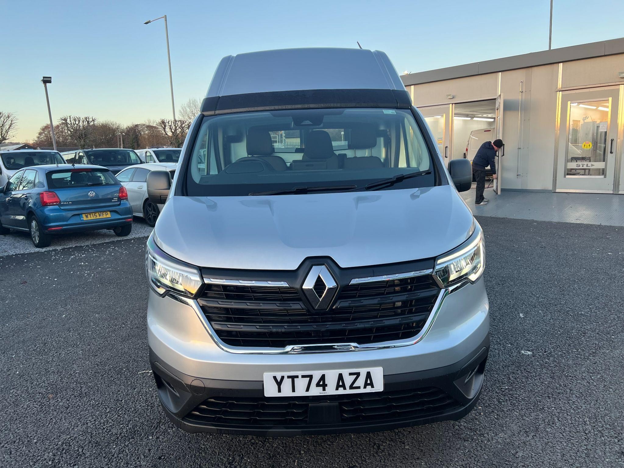 Renault Trafic Image 9