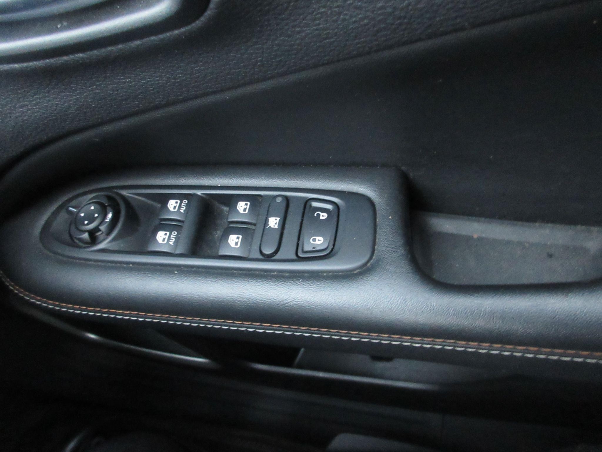 Jeep Compass Image 32