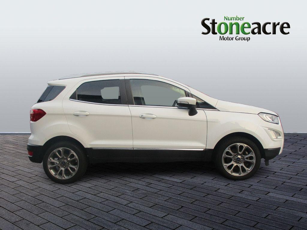 Ford EcoSport Image 2