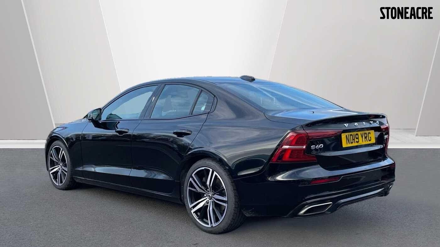 Volvo S60 Image 2