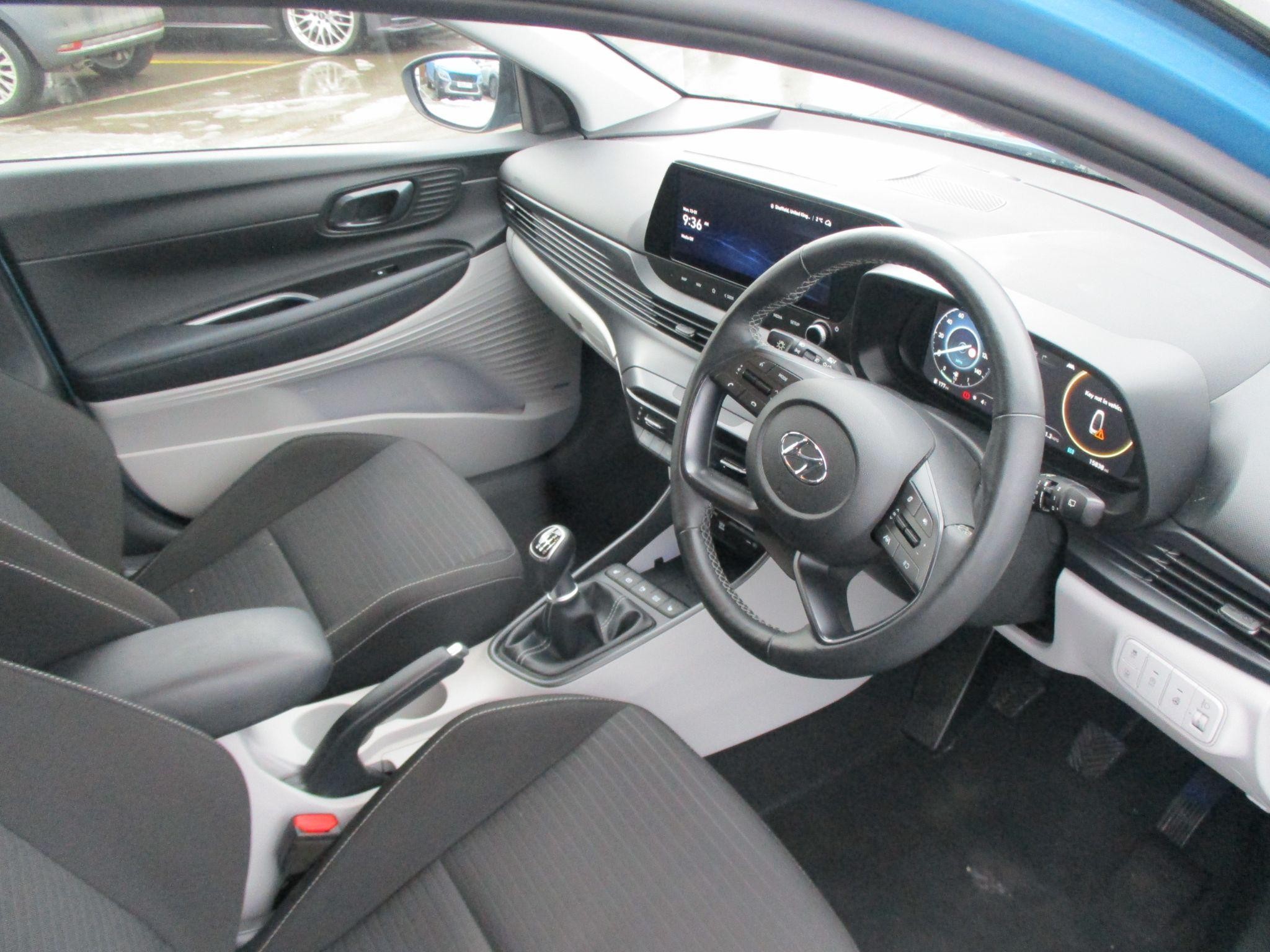 Hyundai i20 Image 12