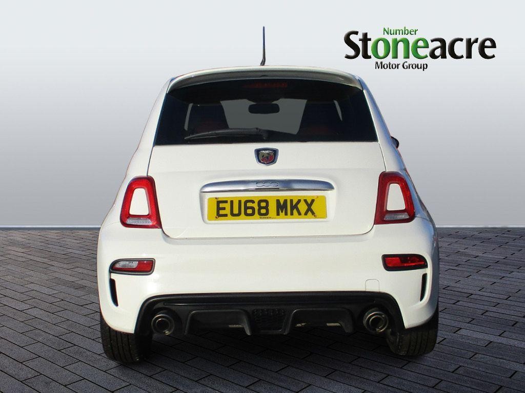 Abarth 595 Image 4