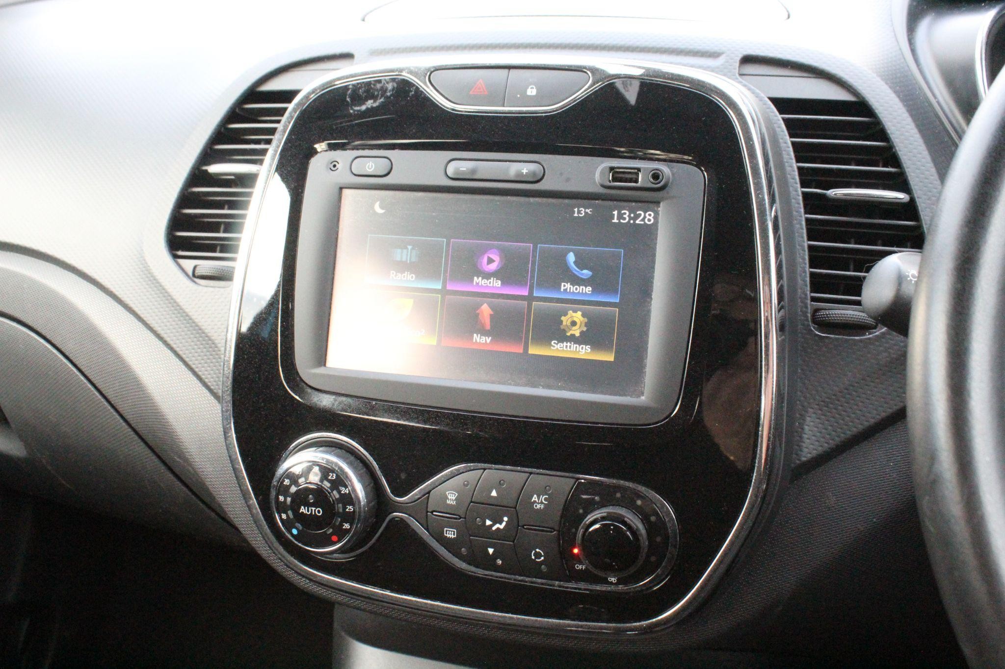 Renault Captur Image 18