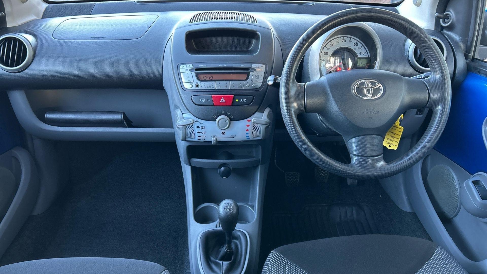 Toyota Aygo Image 9