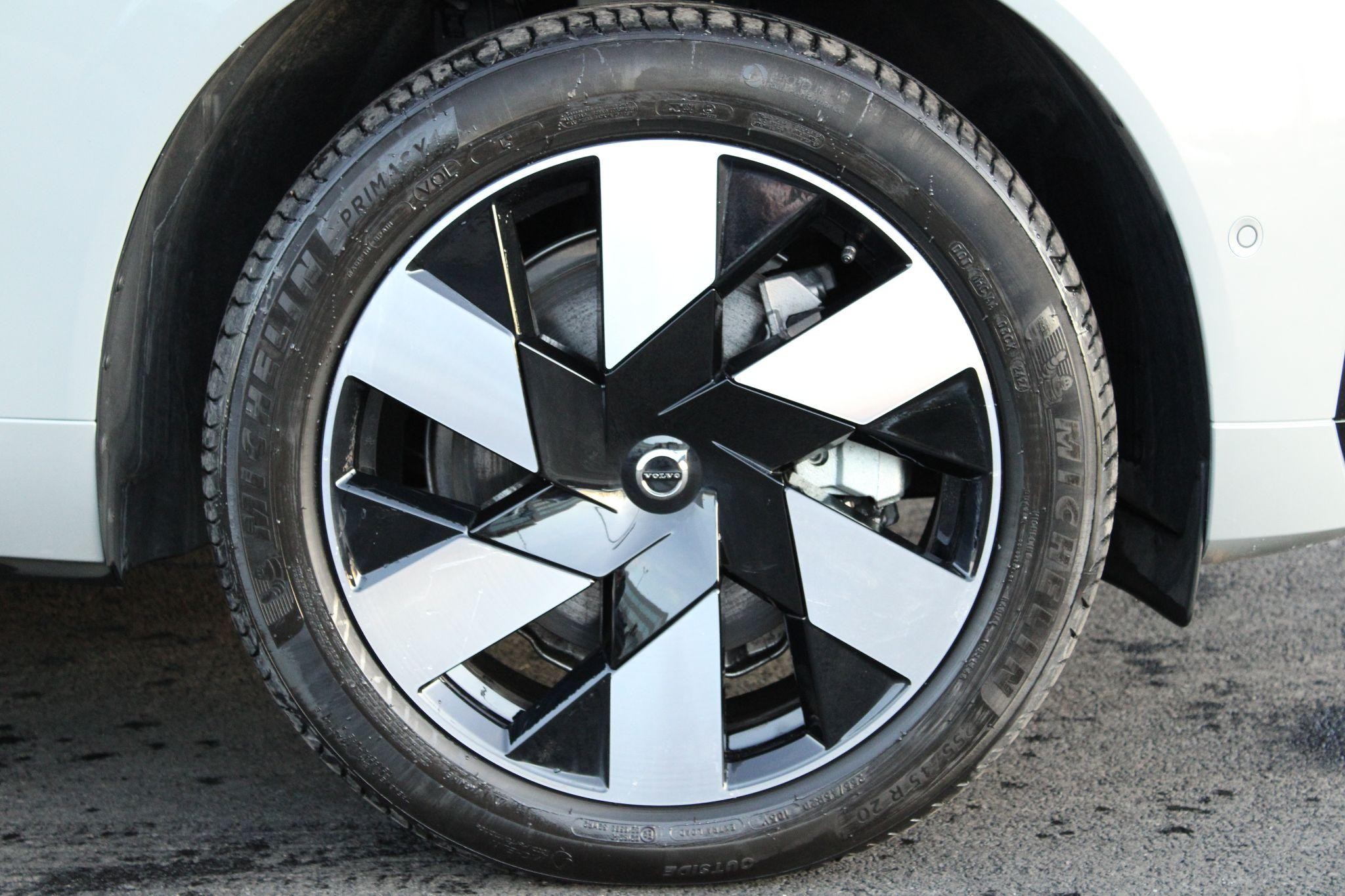 Volvo XC60 Image 21