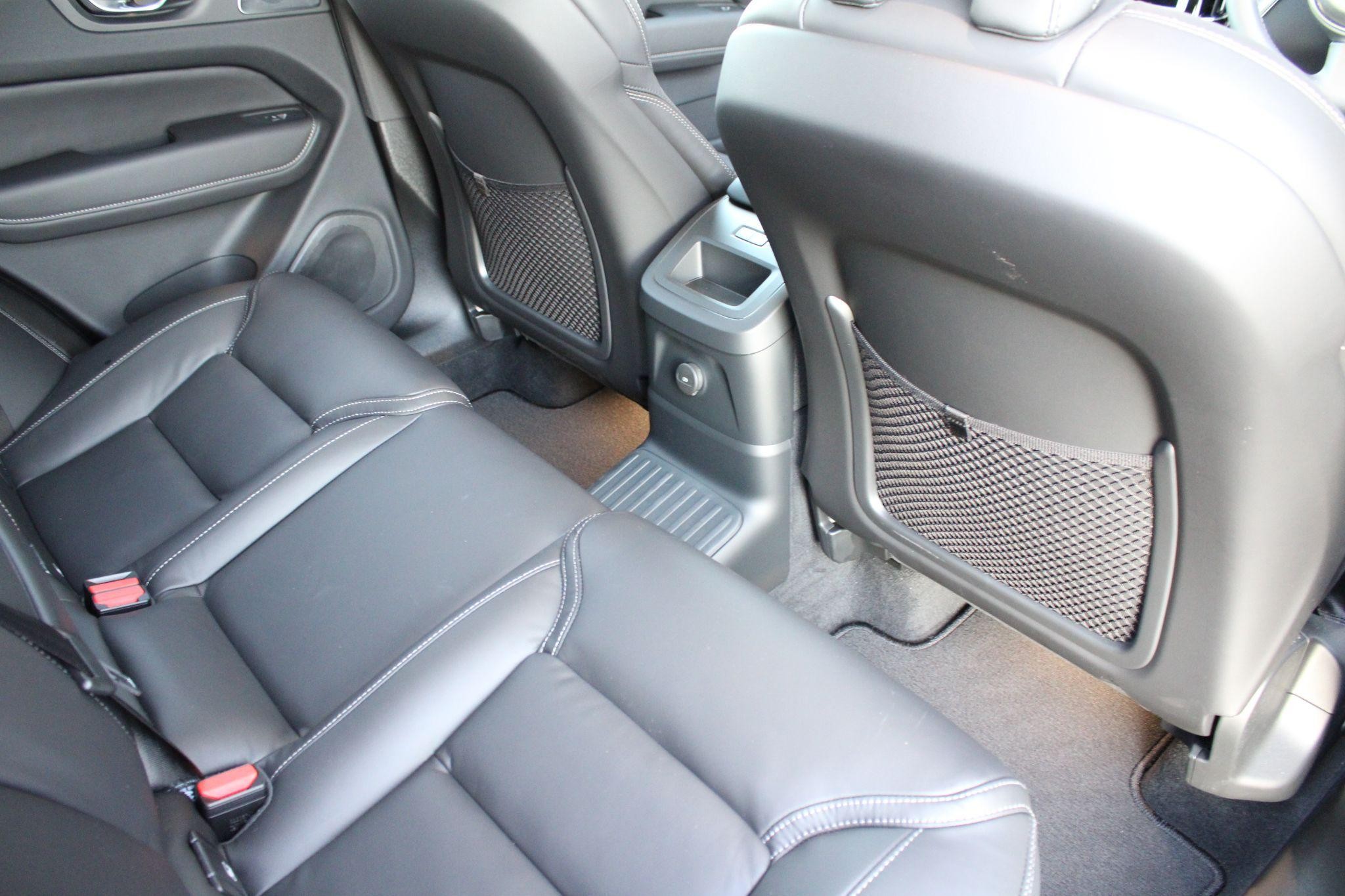 Volvo XC60 Image 12