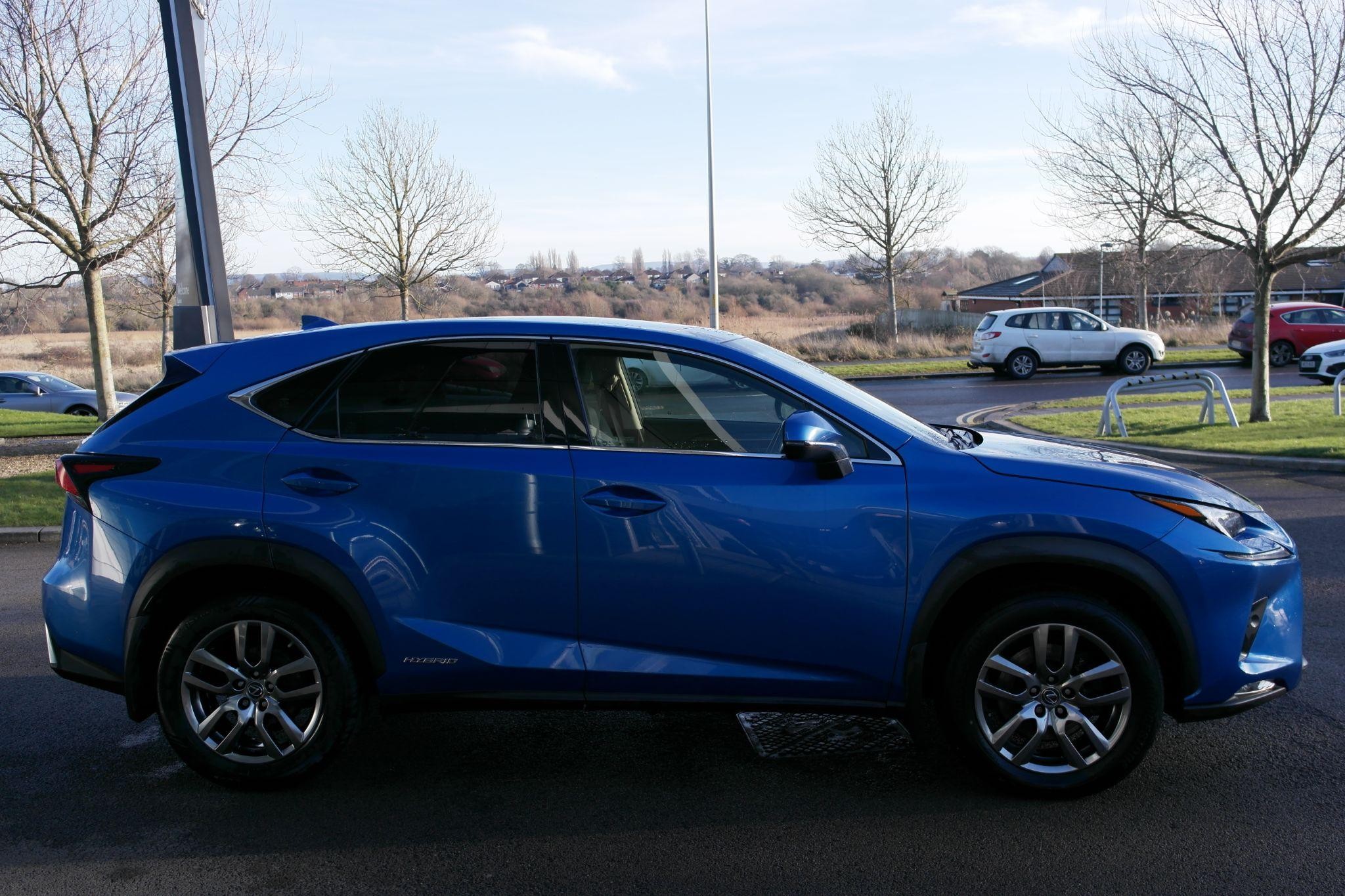 Lexus NX Image 6