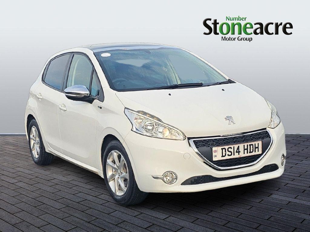 Peugeot 208 Image 1