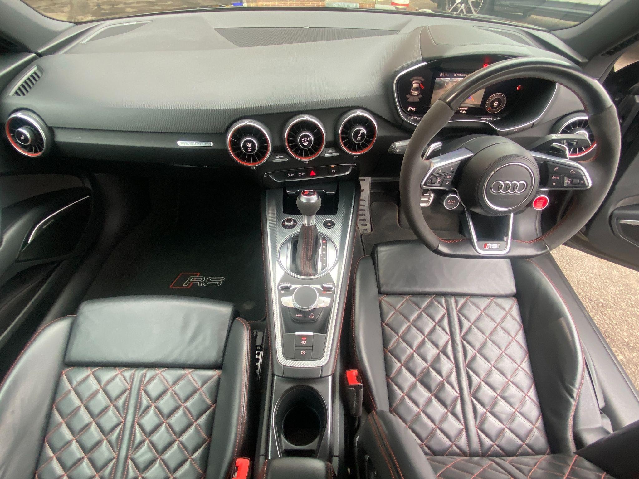 Audi TT Image 11