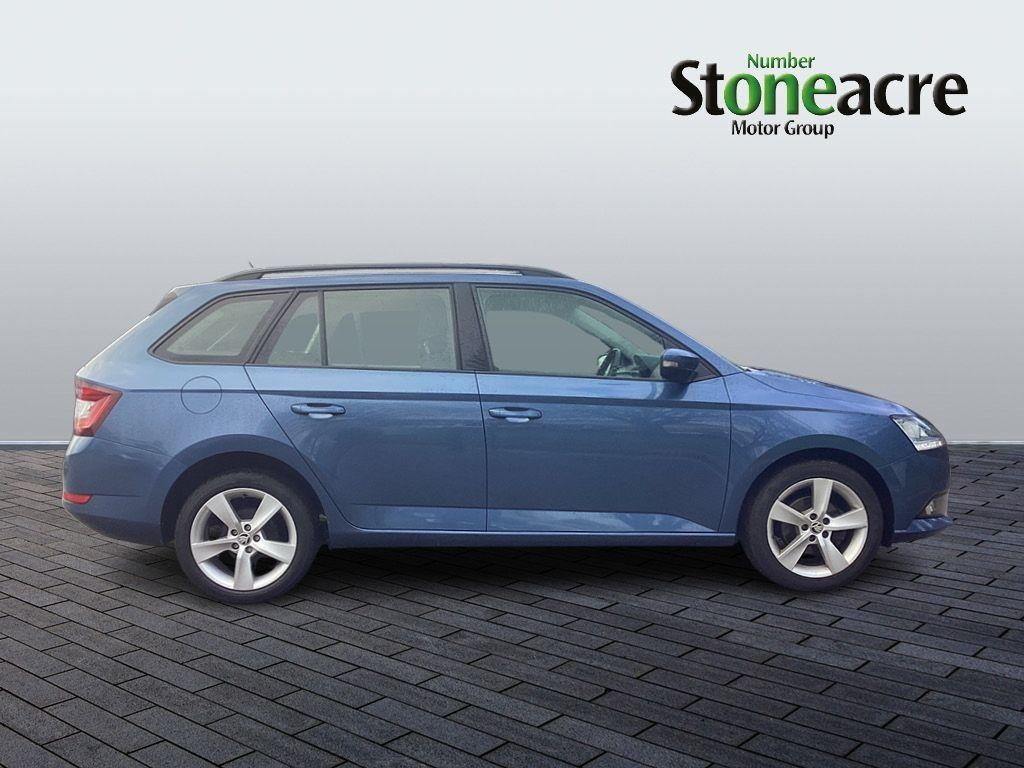 Skoda Fabia Image 2