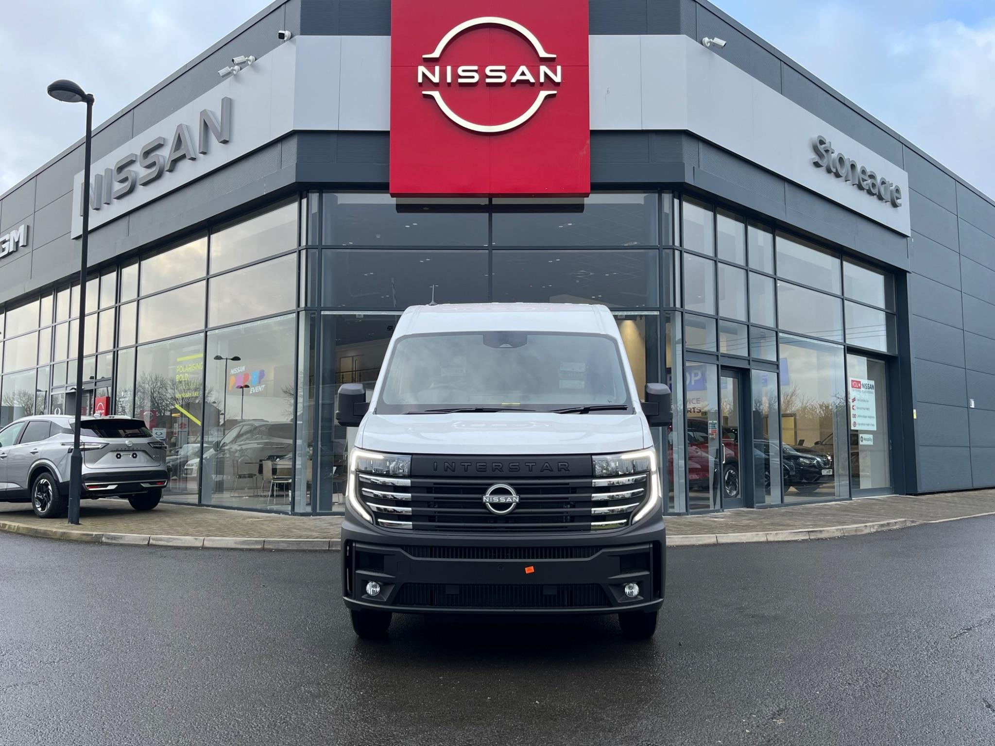 Nissan Interstar Image 11