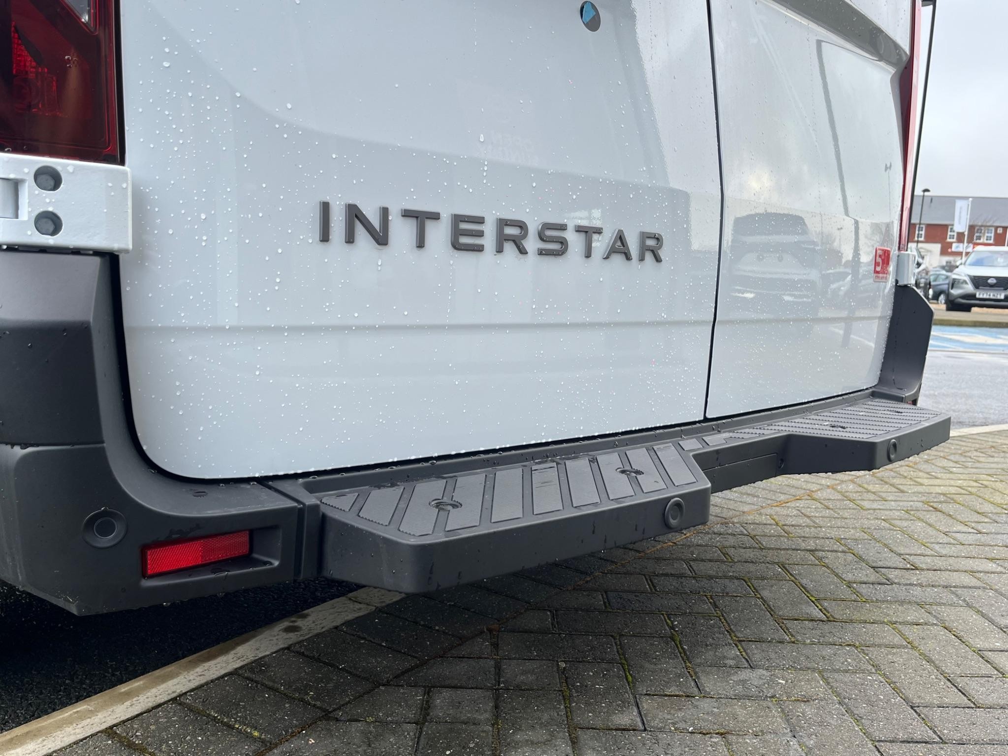 Nissan Interstar Image 17