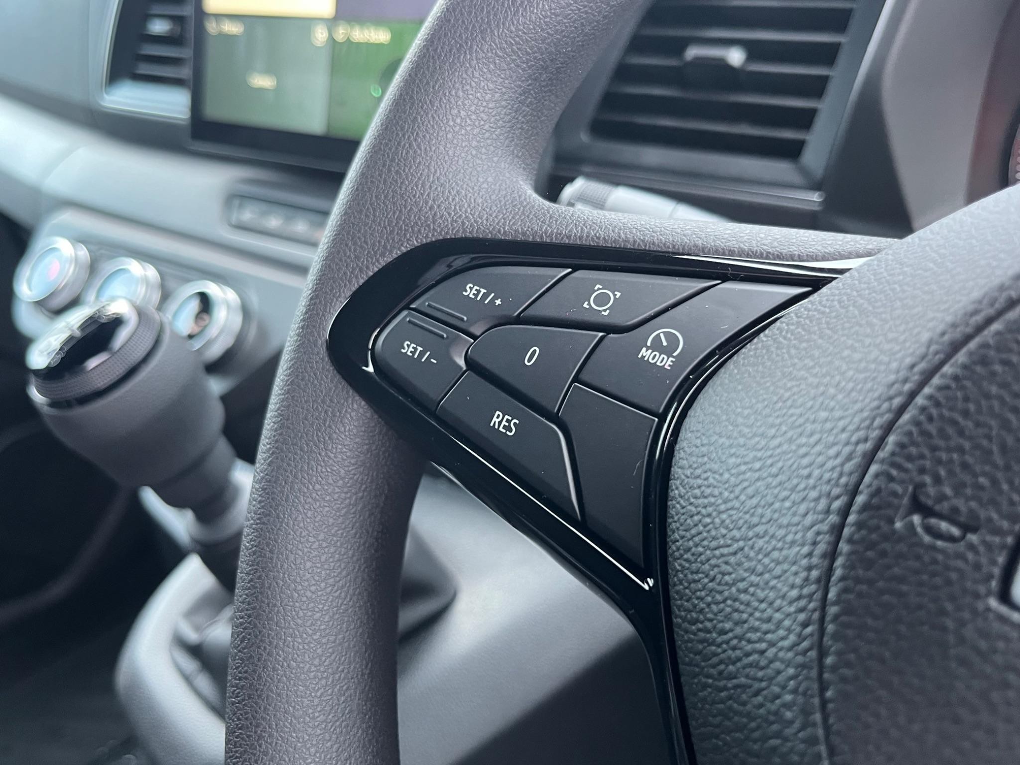 Nissan Interstar Image 35