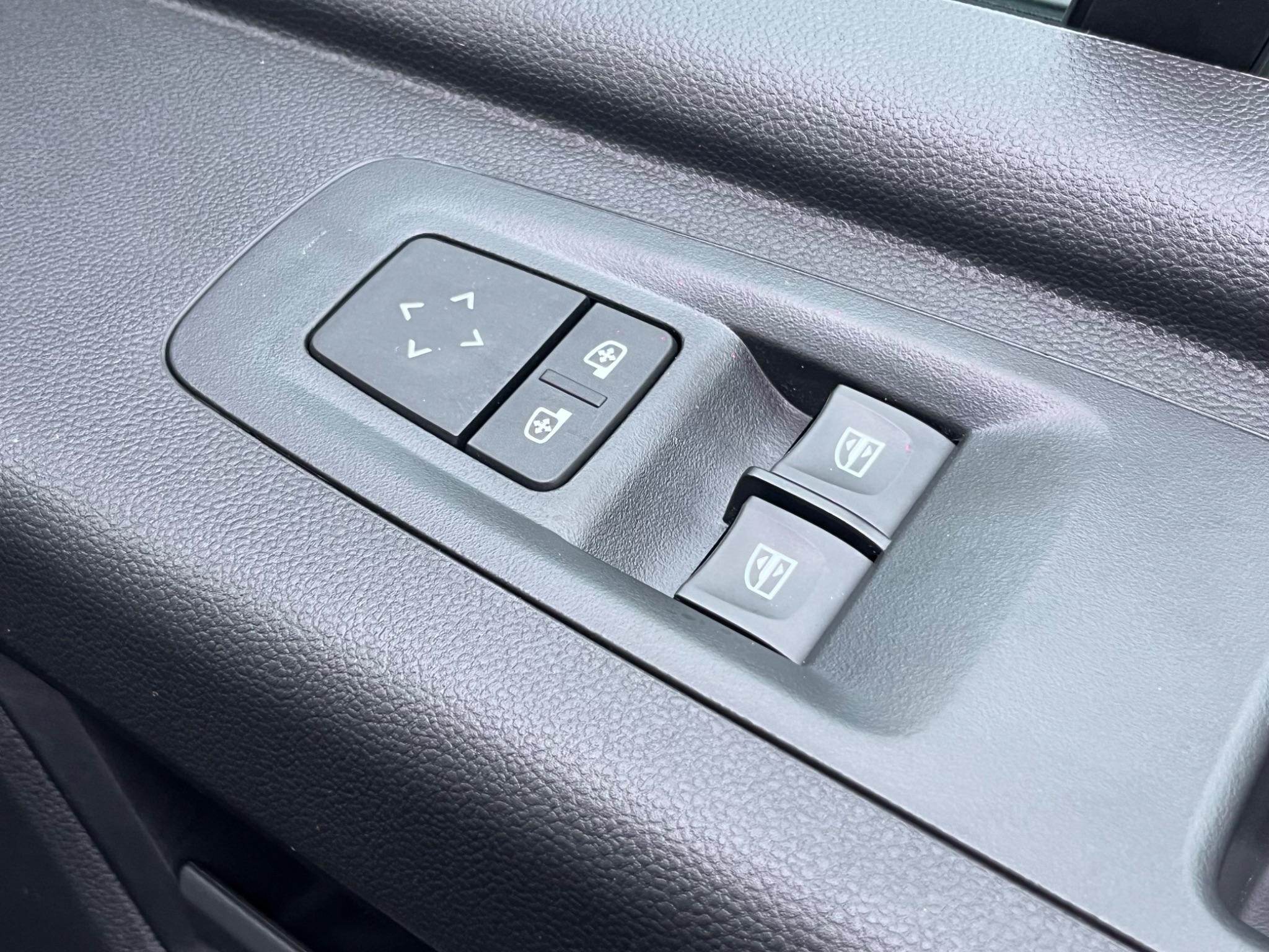 Nissan Interstar Image 41