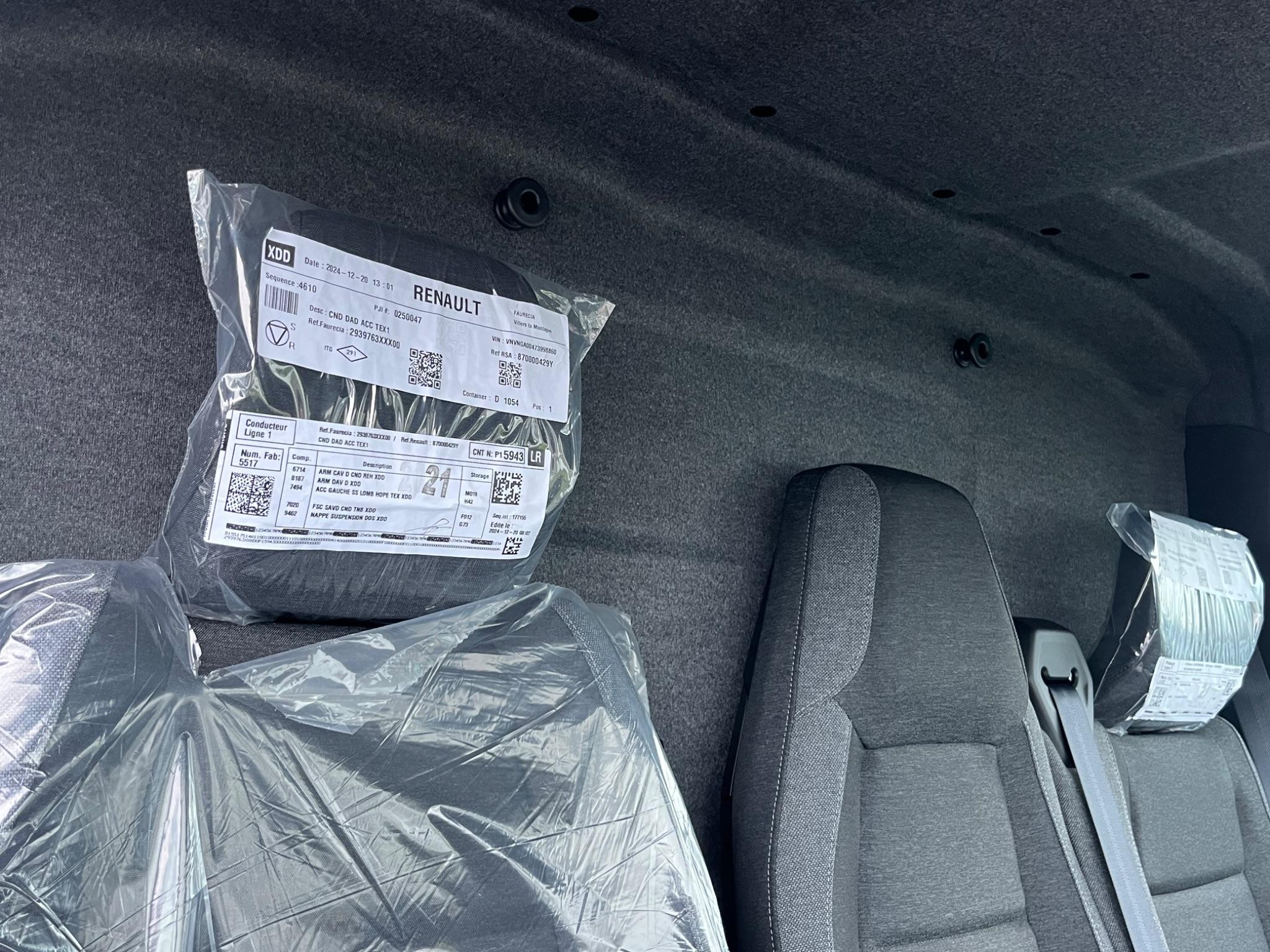 Nissan Interstar Image 43