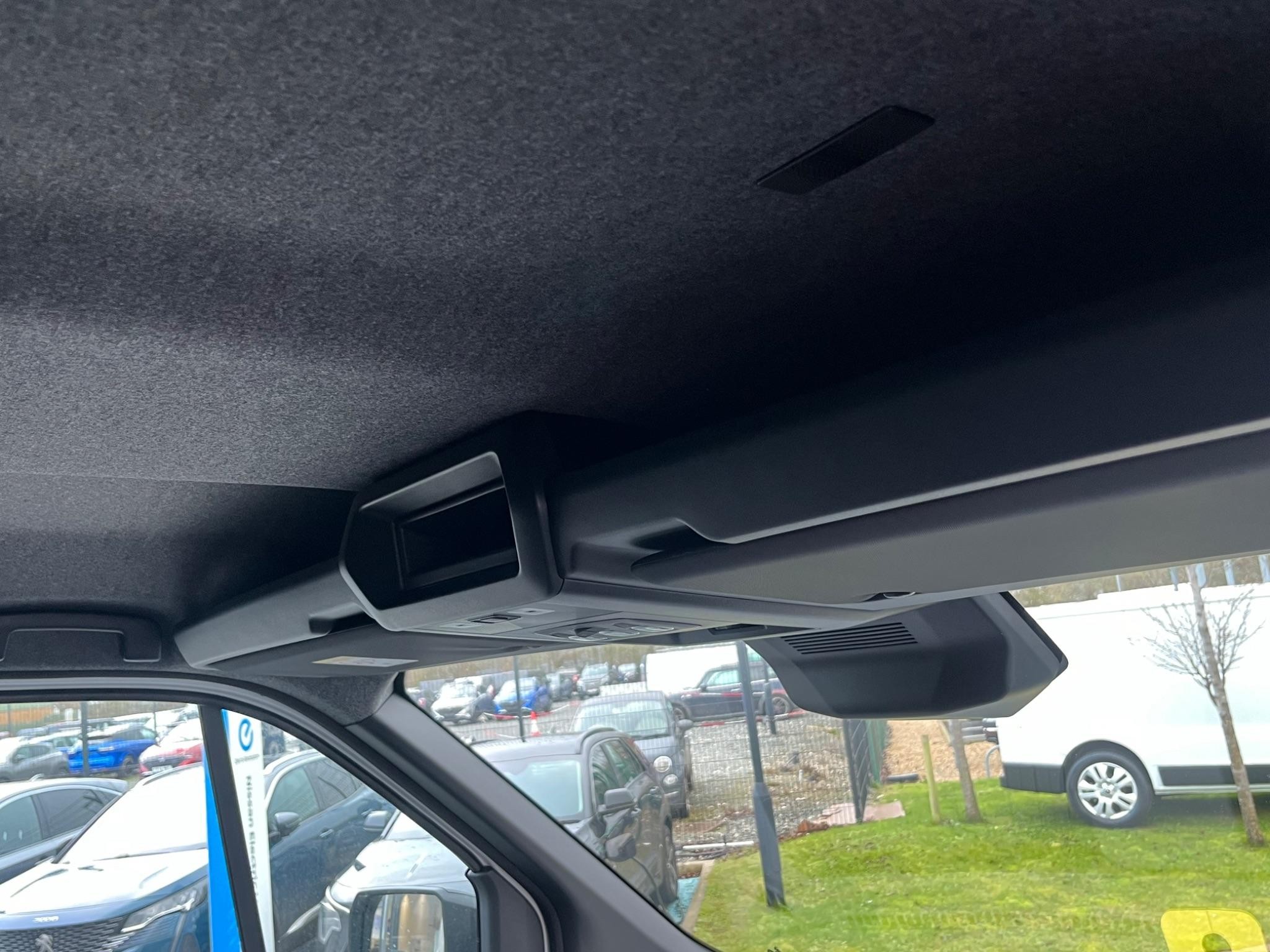 Nissan Interstar Image 44